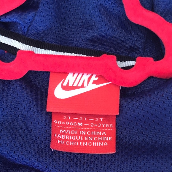 Nike 2-3 T jacket. - Picture 7 of 8